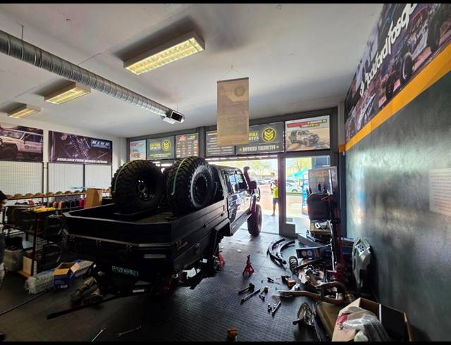 RETAIL PROPERTY TO RENT IN SILVER LAKES